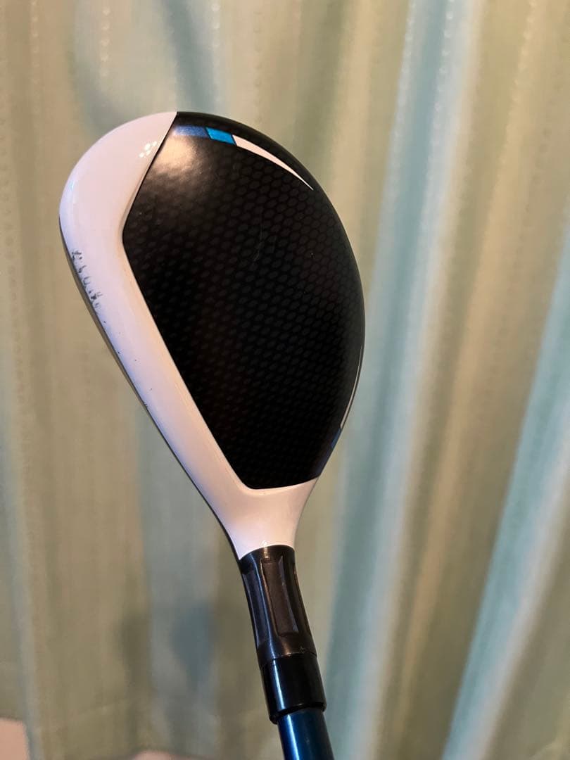 SIM2 MAX 4番ユーティリティ 22°