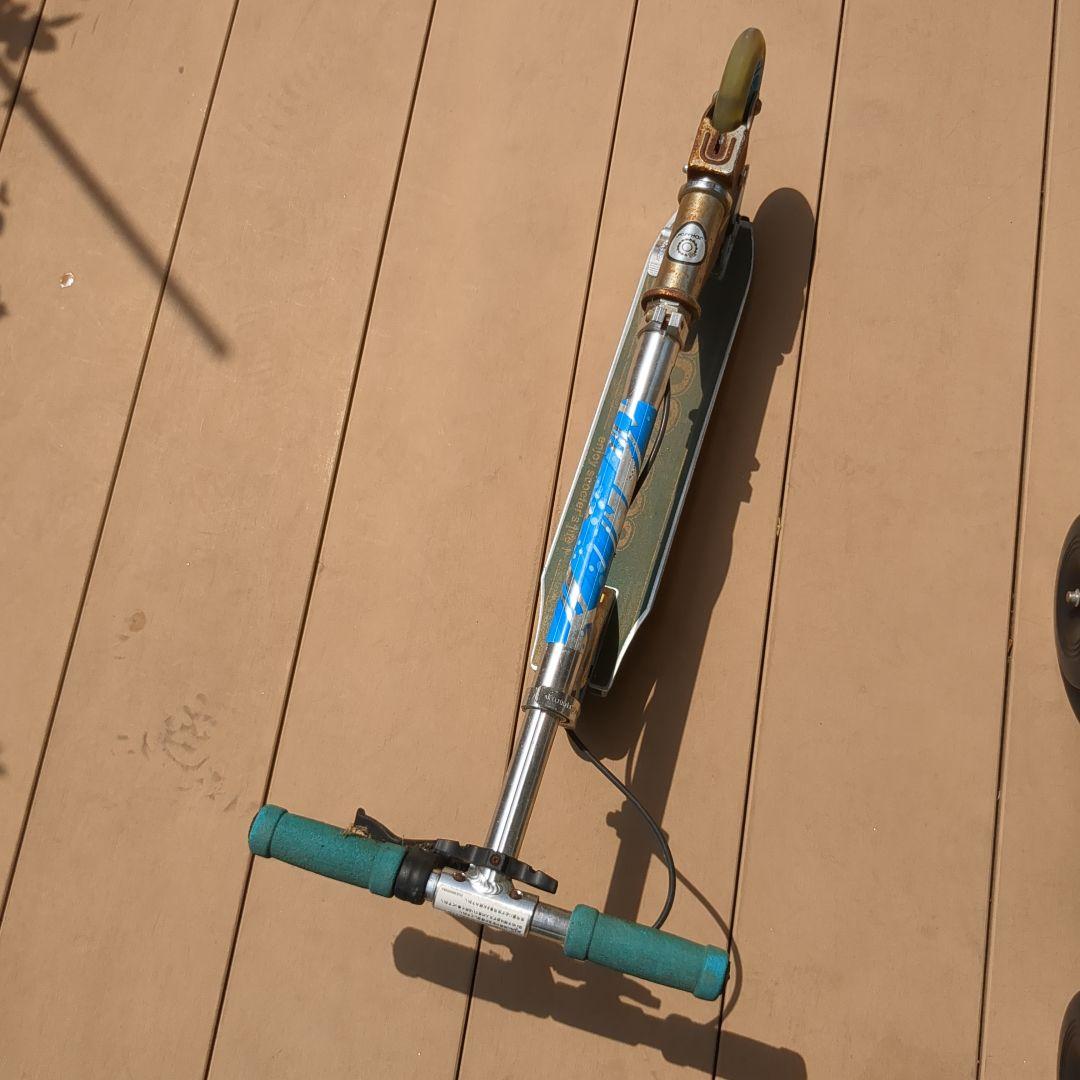 ★中古★ 20インチ 外装6段変速オートライト　付属時計バンド有　キックボード付