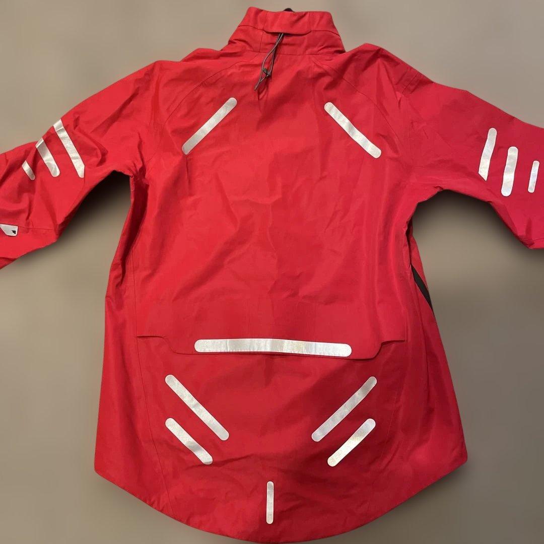 MOUNTAIN EQUIPMENT CO-OP レッドジャケット