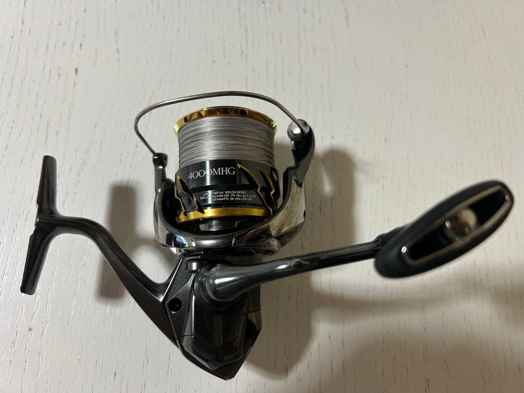 SHIMANO 20TWIN POWER 4000MHG スピニングリール