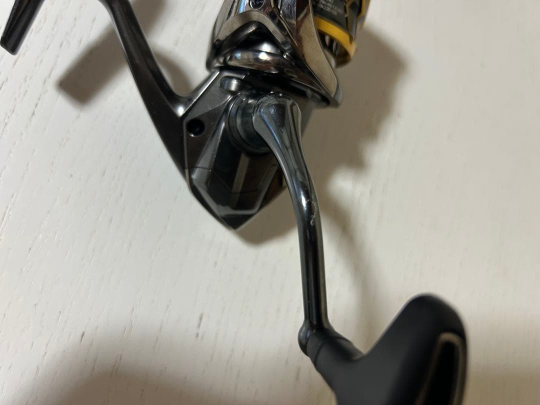 SHIMANO 20TWIN POWER 4000MHG スピニングリール