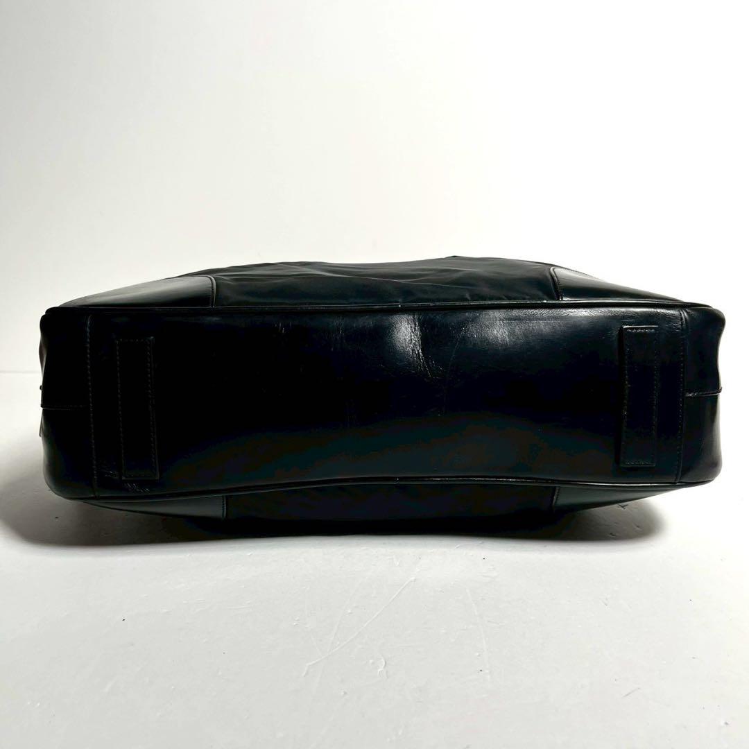 【超美品・使用感少ない✨】プラダ ミニボストンバッグ 南京錠 鍵付き ナイロン