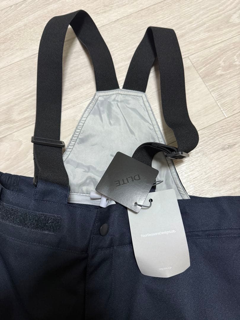 【新品】FOUR SEASONS スノーウェア上下セット　雪