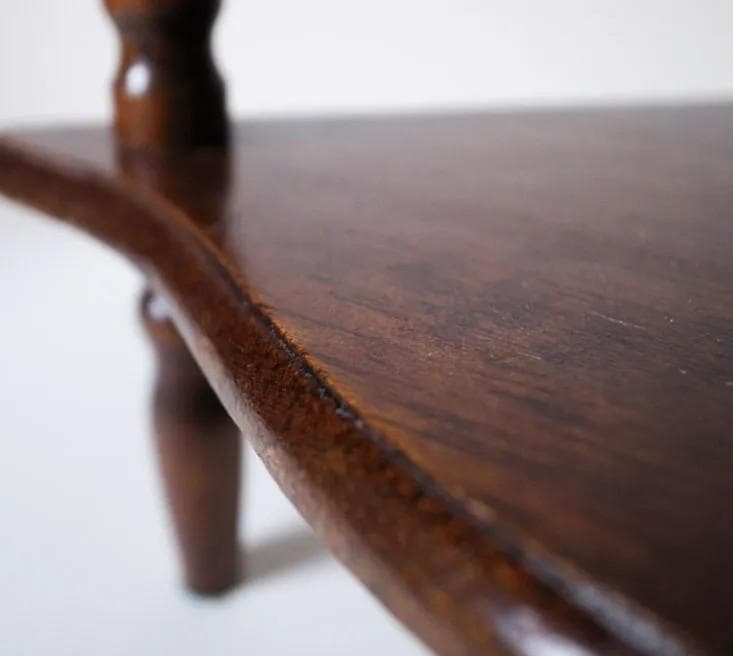 英国ヴィンテージ 小さな三段コーナーシェルフ ワットノット