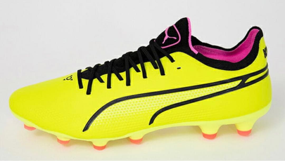 プーマPUMA KING ULTIMATE HG/AG トップモデル２７．０ＣＭ