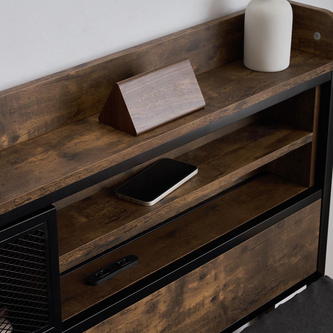 年末セール！北欧風コンセント付きベッドフレーム　木製　ダブル（DOUBLE）