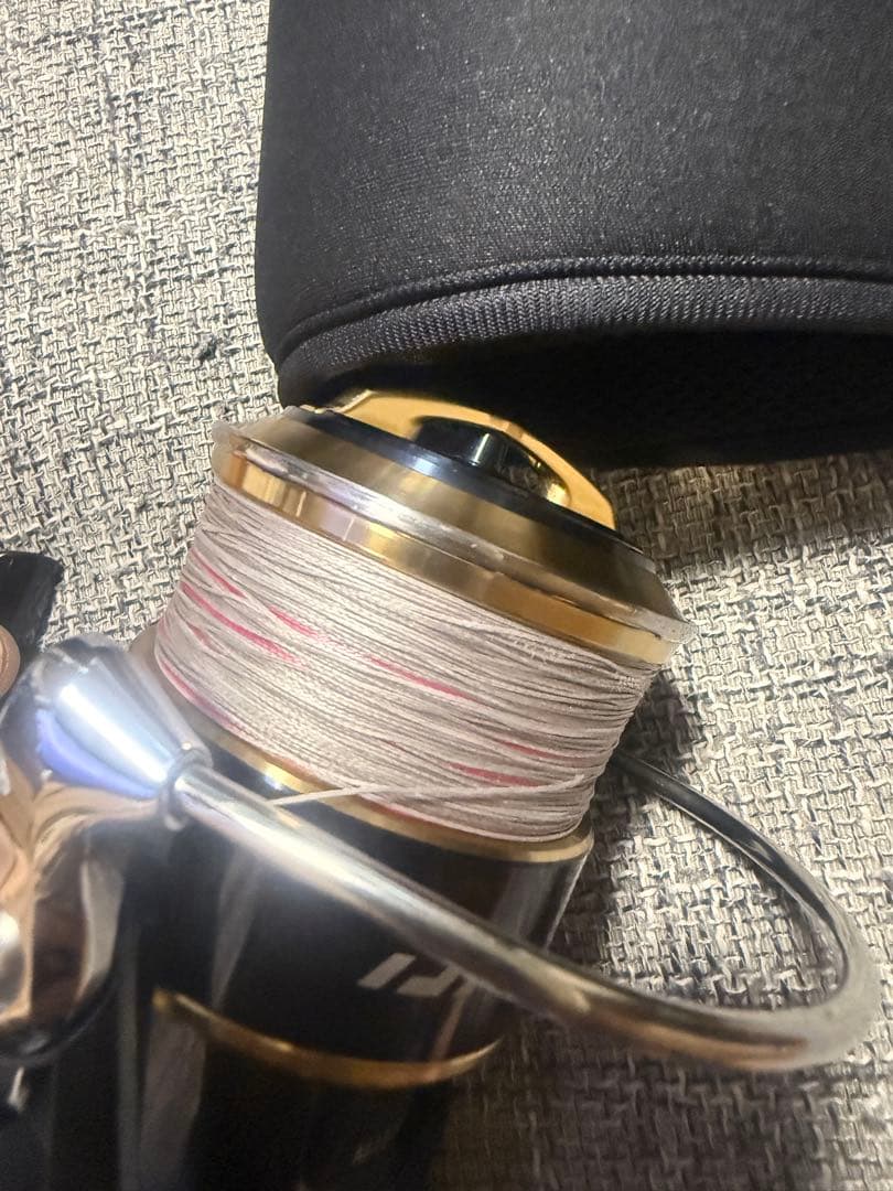 極上品20ソルティガ14000XHスピニングリール 巻き軽、ケース付き箱無し