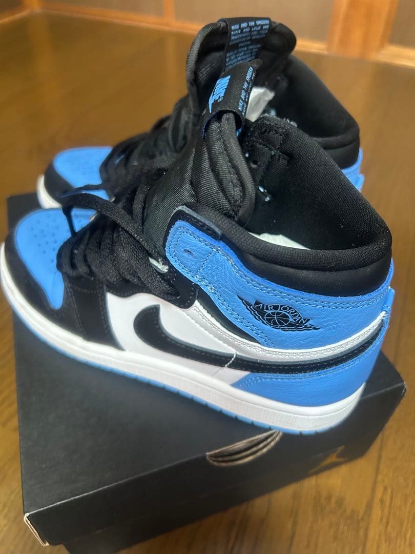 Nike Air Jordan 1 青/黒/白 22cm