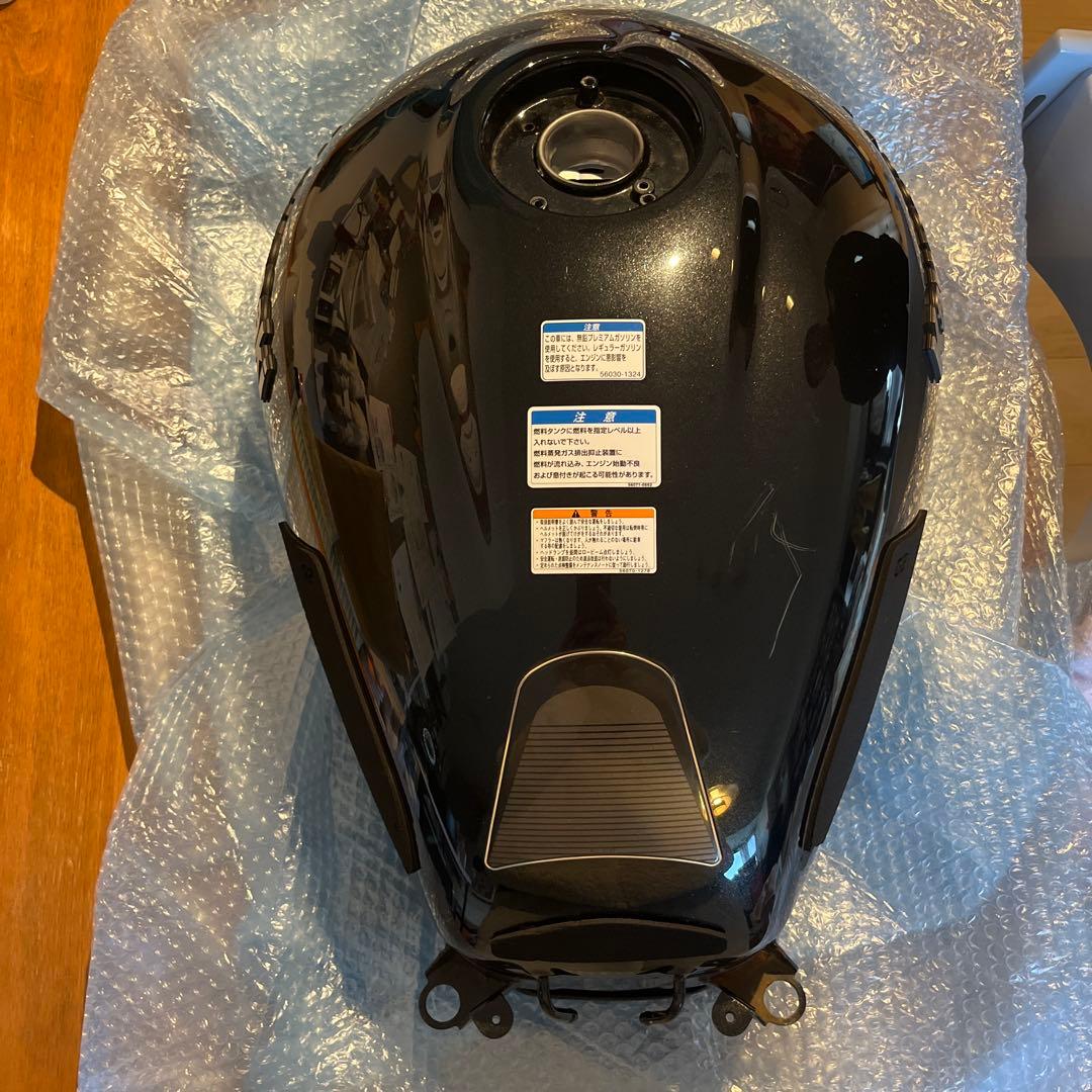 Z900RS 純正ガソリンタンク - メルカリ