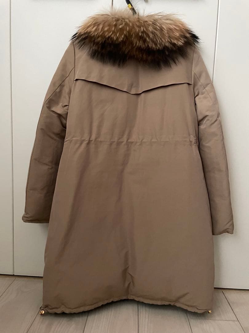 ROPEのレディース　ダウンハーフコート