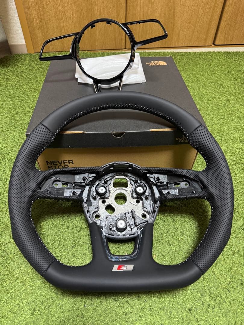 8WアウディA4Sライン用フラットボトムステアリング