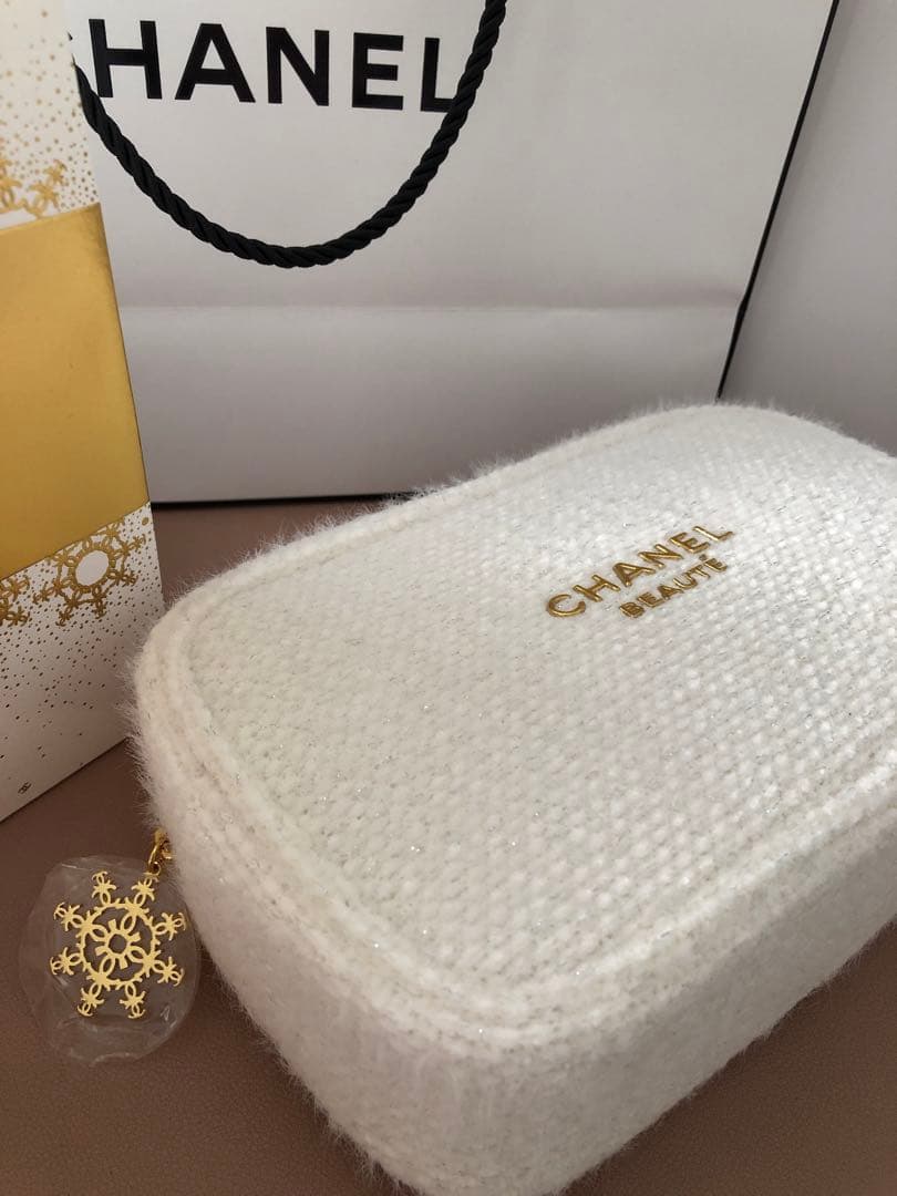 【新品未使用未開封】 CHANEL シャネル コスメ　ホリデー 2024
