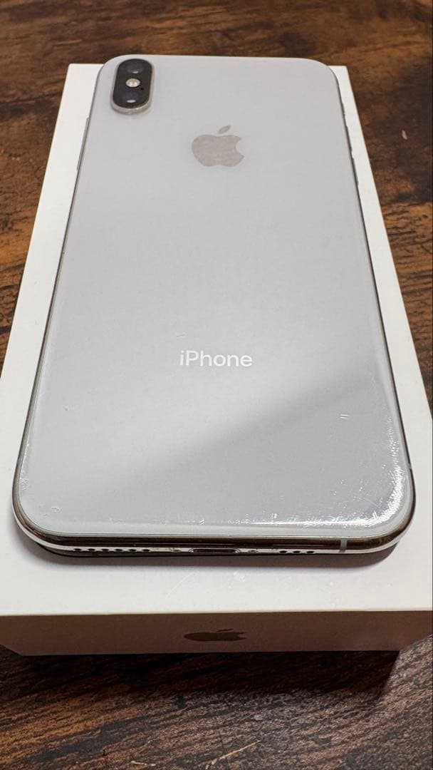 Apple iPhone XS 256GB シルバー 本体 - メルカリ