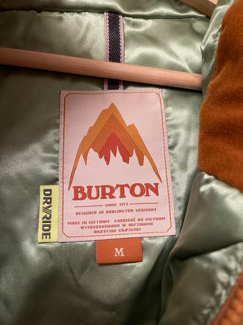 新品　BURTON スノボウェア