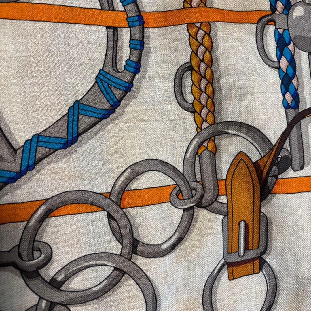 ほぼ新品　HERMES エルメス　カレジュアン　140 カシシル　馬具柄　箱付