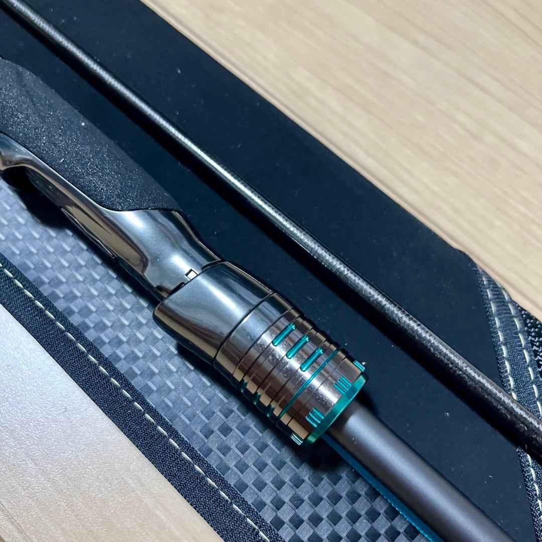 【未使用品】ダイワ エメラルダス ストイスト ST 83M-SMT