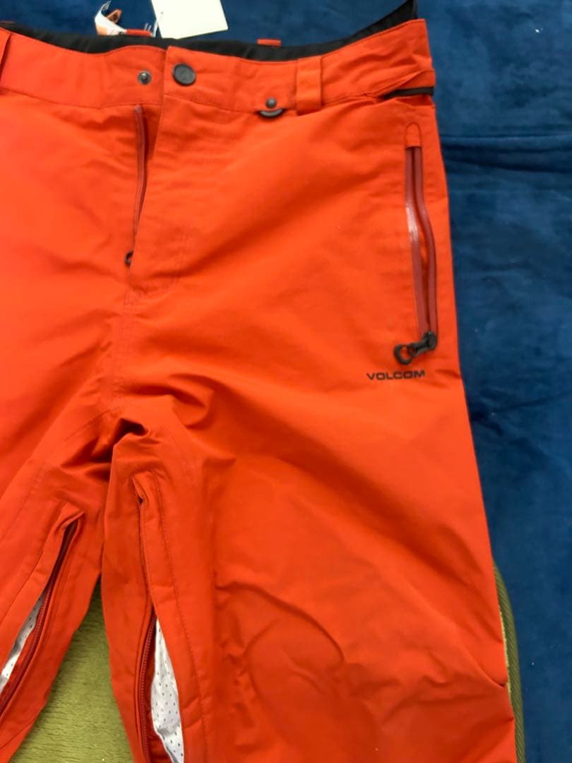 スキー・スノーボード ウェア　VOLCOM