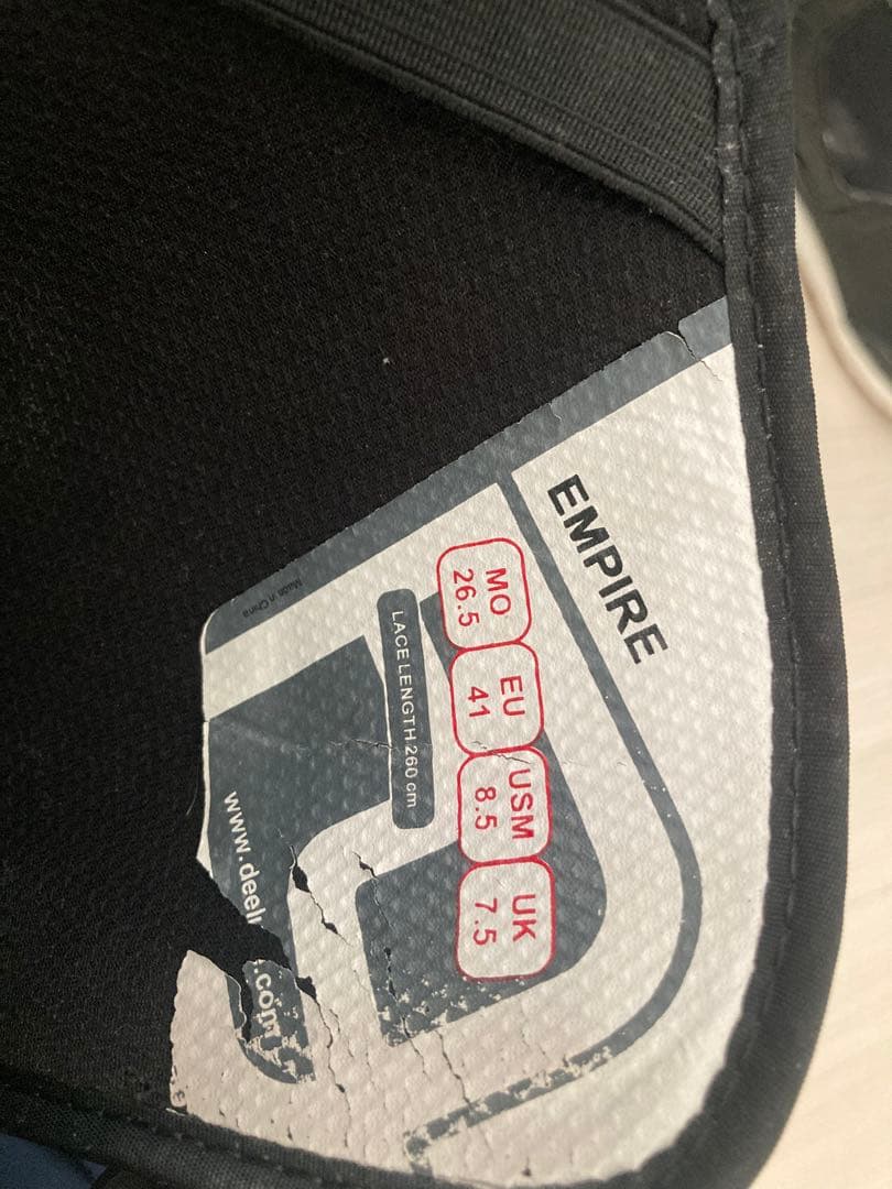 ディーラックス　エンパイア　26.5