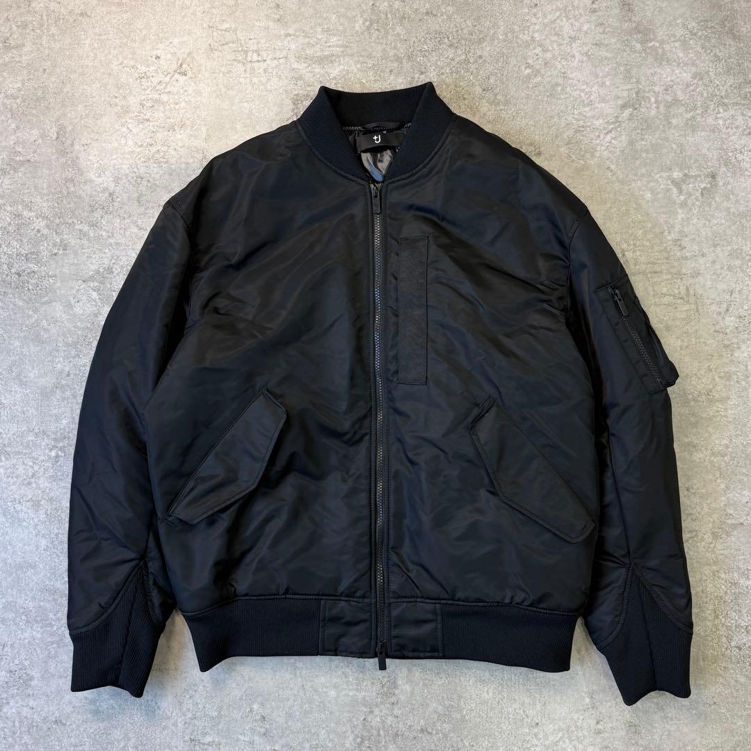 美品■UNIQLO +Jブルゾン【L】MA-1 ハイブリッドダウン ブラック