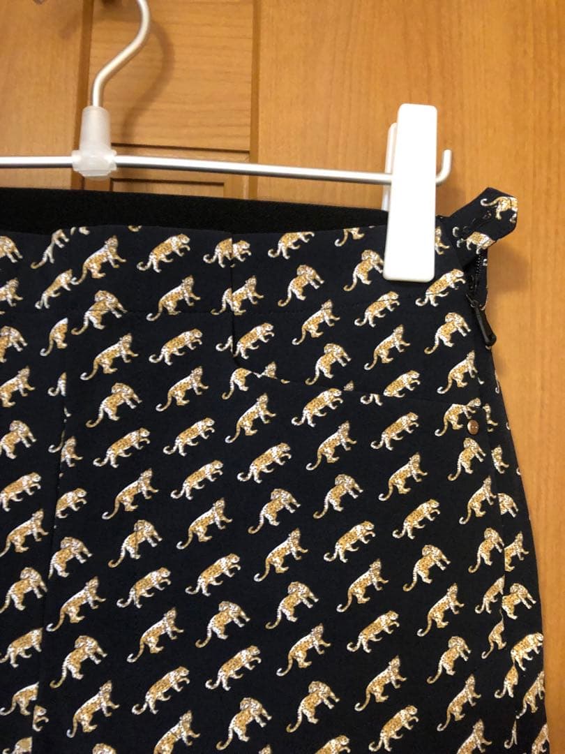 【美品】RLX GOLF レオパード柄 ストレッチパンツ 女性 ブラック