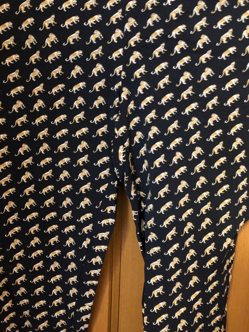 【美品】RLX GOLF レオパード柄 ストレッチパンツ 女性 ブラック