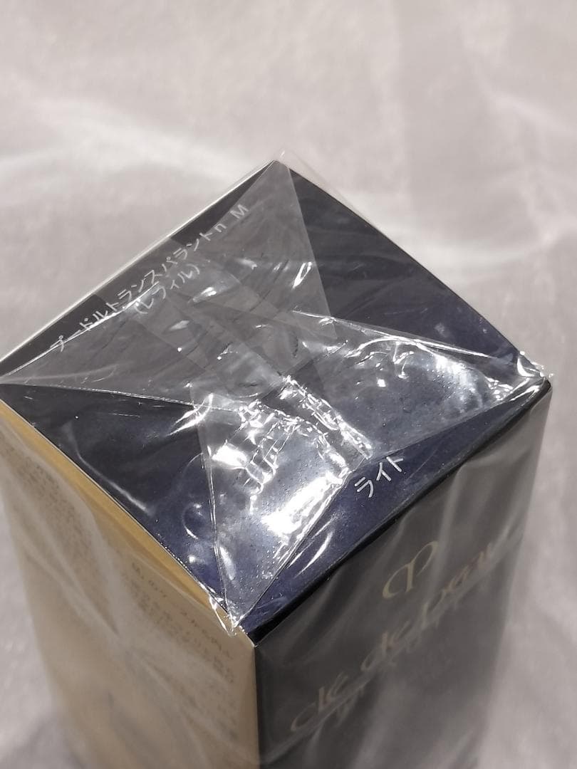 クレドポーボーテ　プードルトランスパラントｎ Ｍ　1　ライト　詰め替え用