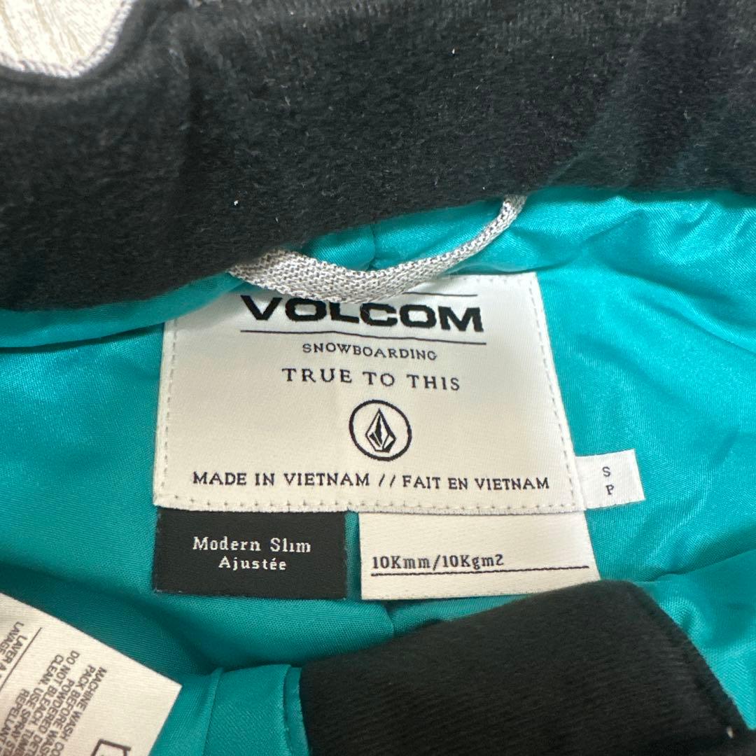 早い者勝ち⭐︎VOLCOM⭐︎スノーウェア　レディース