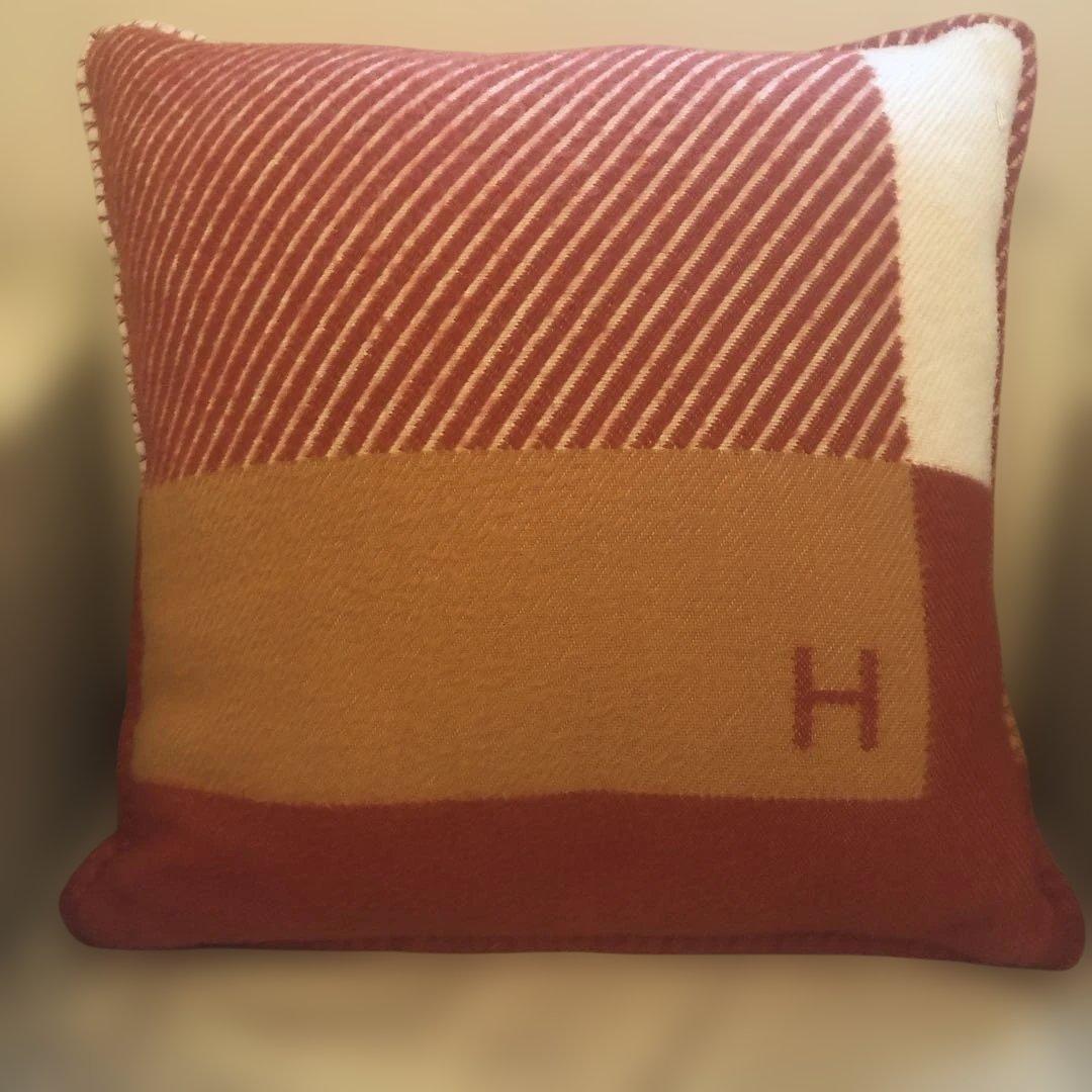 HERMES クッション 《Hリヴィエラ》