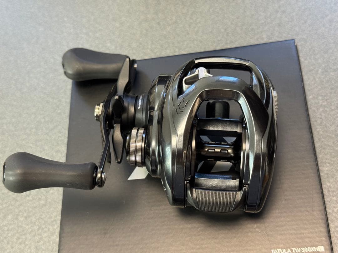 TATULA TW 300XH-L ベイトリール