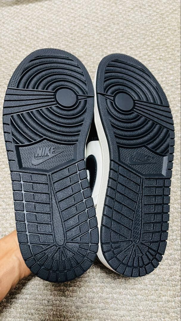 未使用 ナイキ モカ 27 NIKE スニーカー エアジョーダン1 AJ1