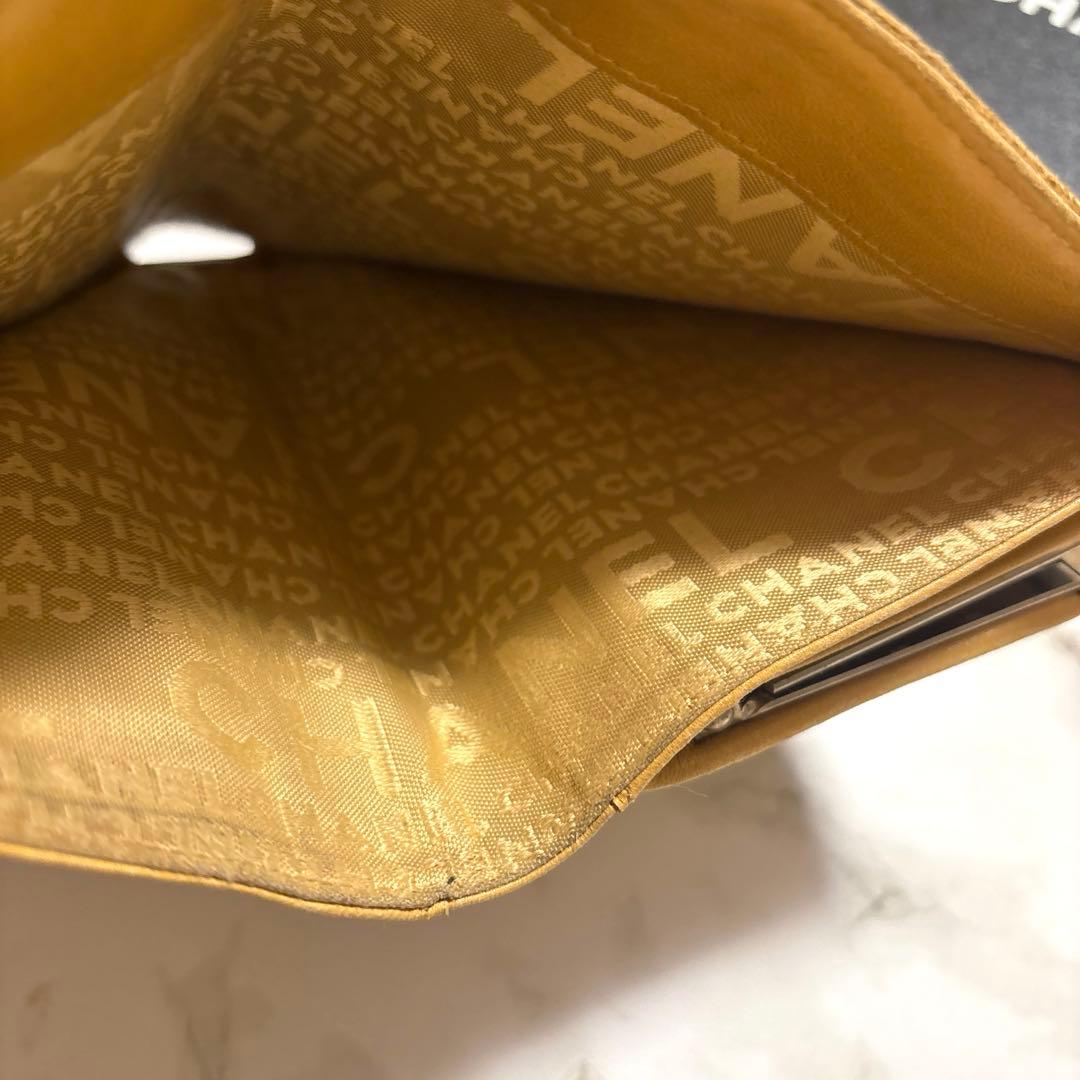 CHANEL エンボス加工 アイコンライン 長財布 ベージュ イエロー