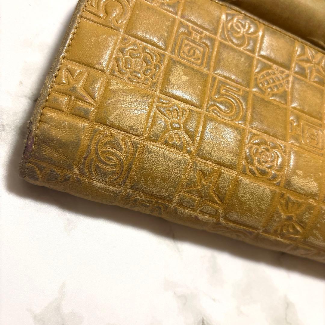 CHANEL エンボス加工 アイコンライン 長財布 ベージュ イエロー