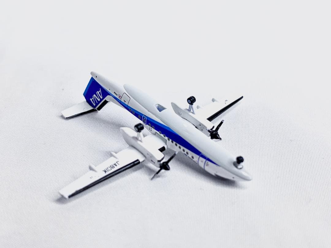 希少 ◼︎ 全日空商事 DHC-8-300 DHC-8-400・NHS52006