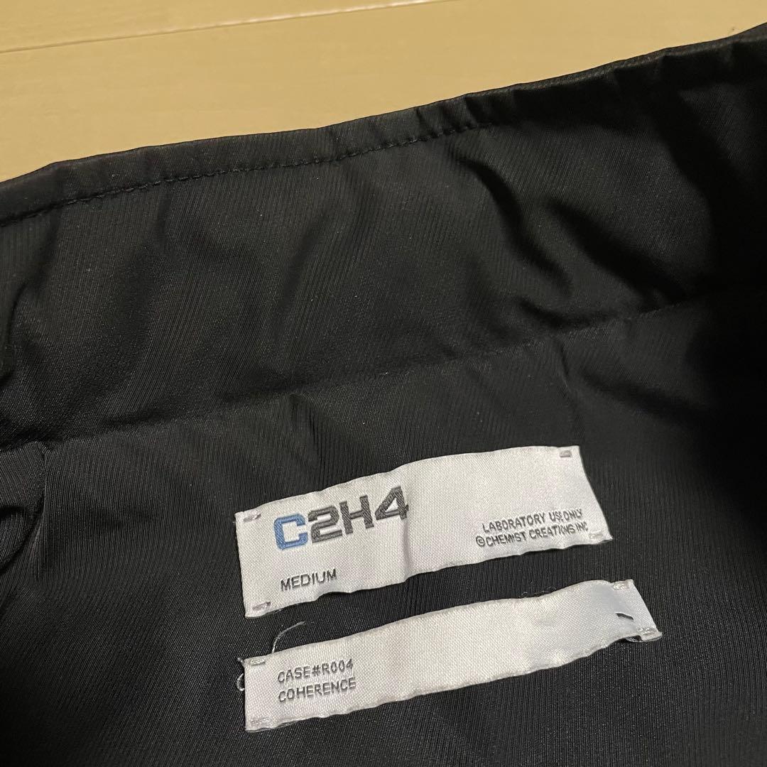 最終価格 希少 超美品■C2H4■異素材 切替 パフ デザインコート 黒