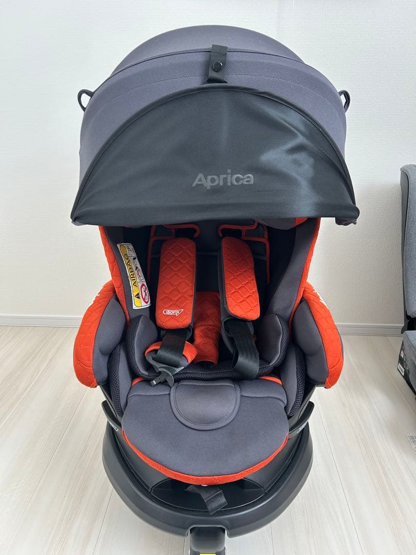 【極美品】Aprica フラディアグロウISOFIXチャイルドシート