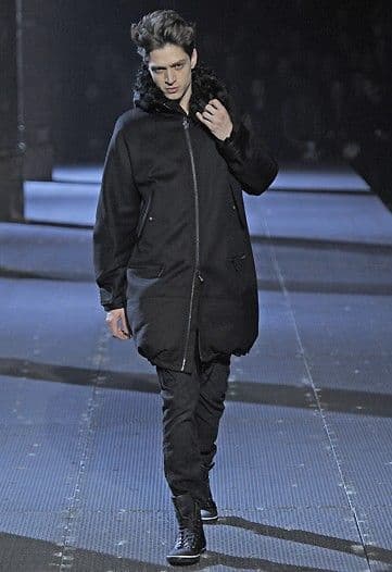 希少 モンクレール ガムルージュ ダウン モンスターパーカー ブラック