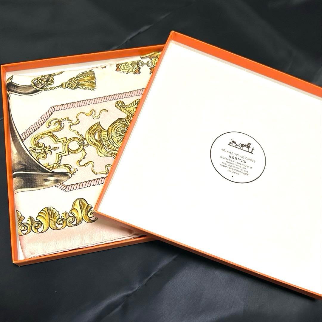 HERMES／カレ90 LVDOVICVS MAGNVS スカーフ　冊子付き