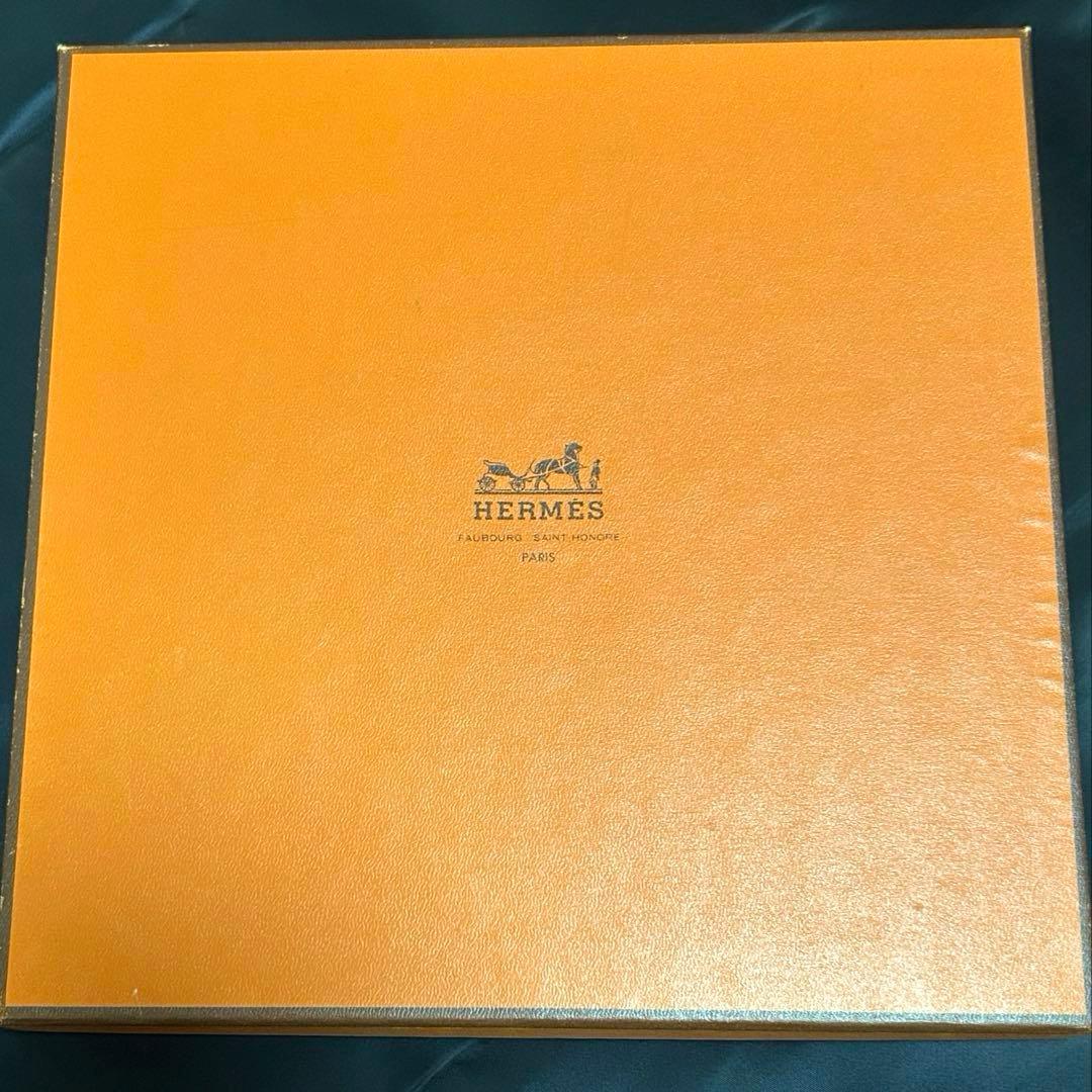 HERMES／カレ90 LVDOVICVS MAGNVS スカーフ　冊子付き