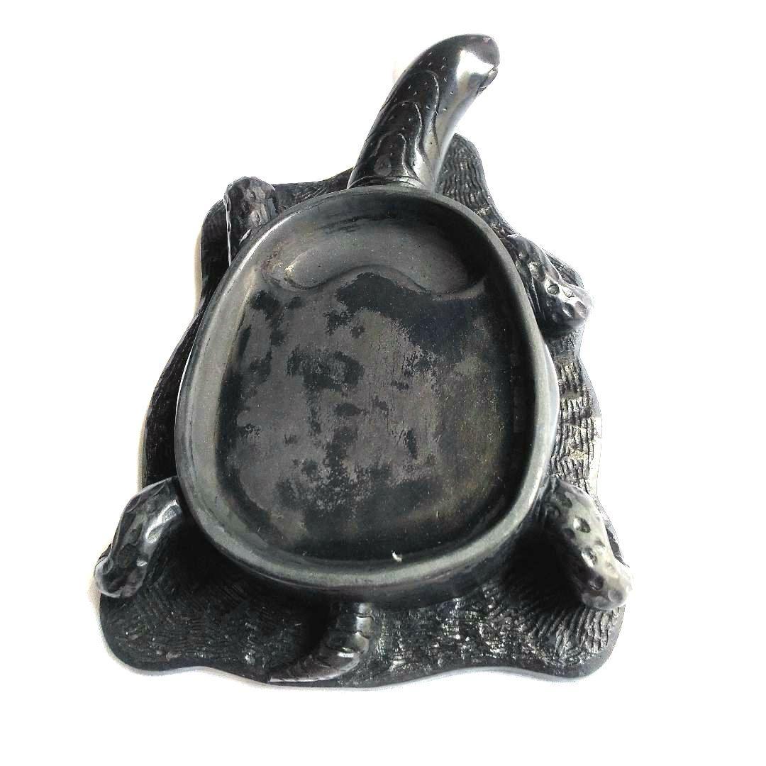 亀の硯 (スズリ)