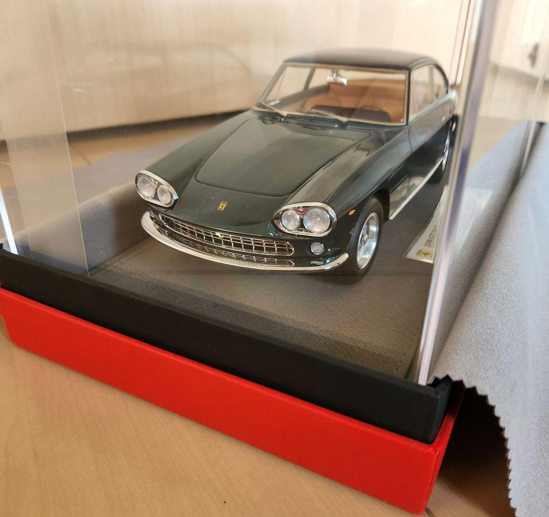 BBR 1/18スケール フェラーリ 330GT 2+2 Enzo
