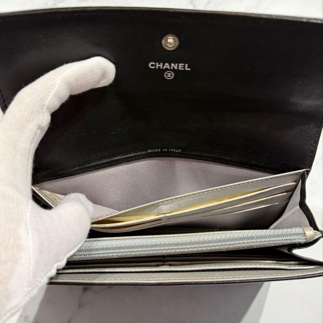 シャネル カメリア エンボス ココマーク 長財布 ラムスキン ブラック