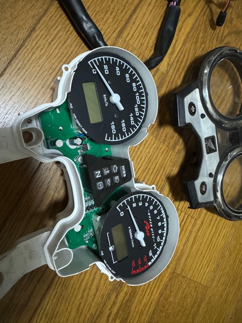 CB400SF NC42 VTEC REVO 純正メーターパネル [5158K] - メルカリ