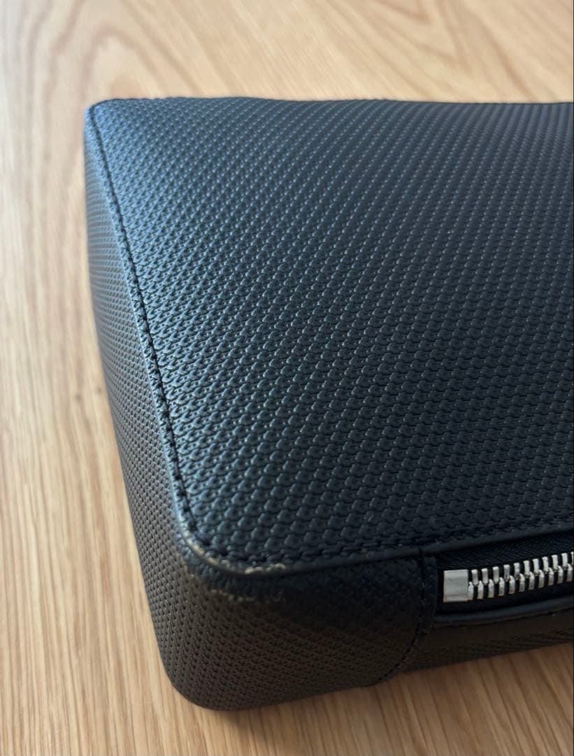 ラコステ CHANTACO バーティカルカメラバッグ