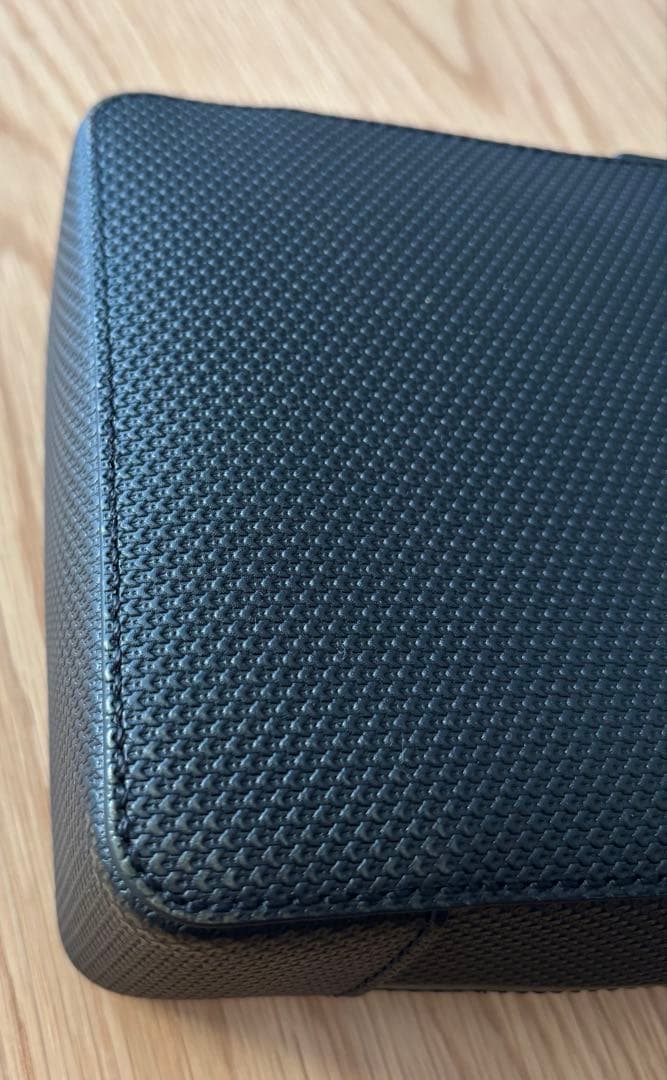 ラコステ CHANTACO バーティカルカメラバッグ