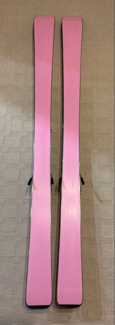 ジュニアスキー一式　板130cm／ストック／ブーツ／ウェア上下140cm