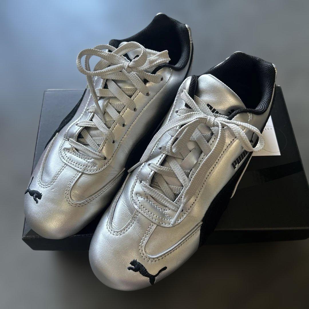 一度のみ使用　PUMA スピードキャット puma シルバー25センチ（箱無し）