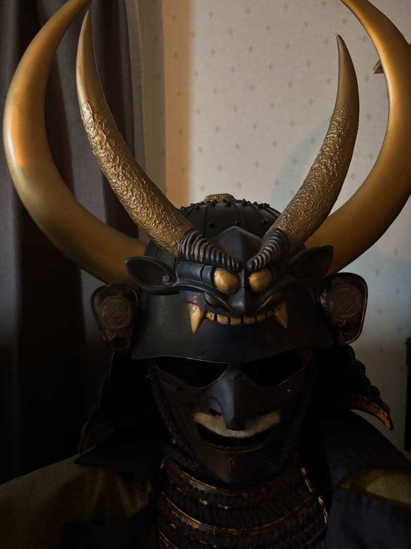 等身大甲冑用　鬼面前立て　雌金具