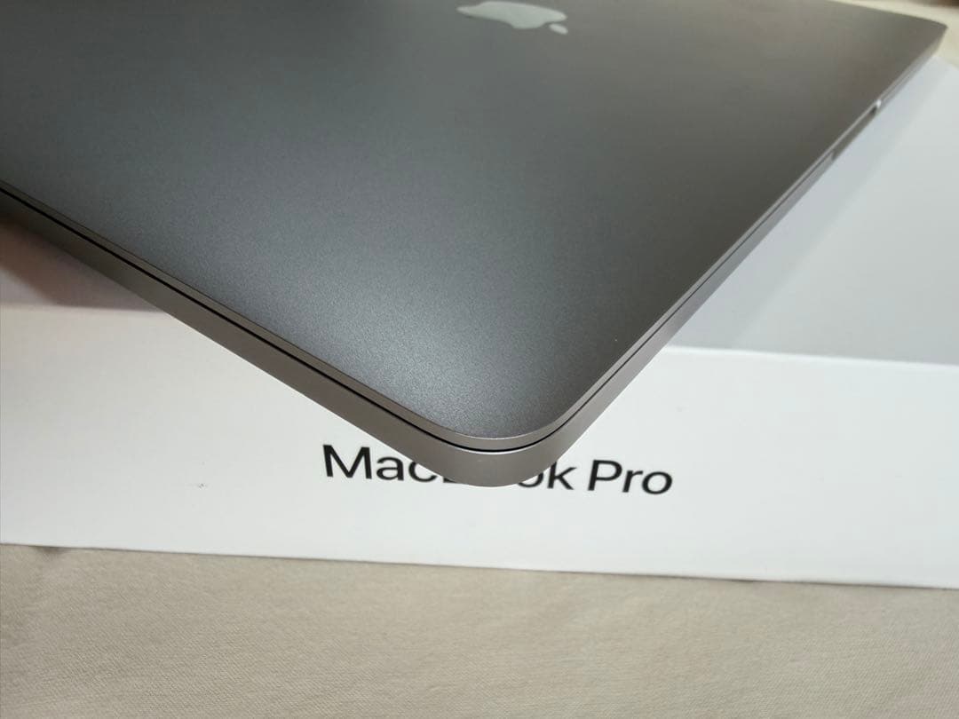 美品/MacBook Pro/2020/13.3インチ/512GB/16GB