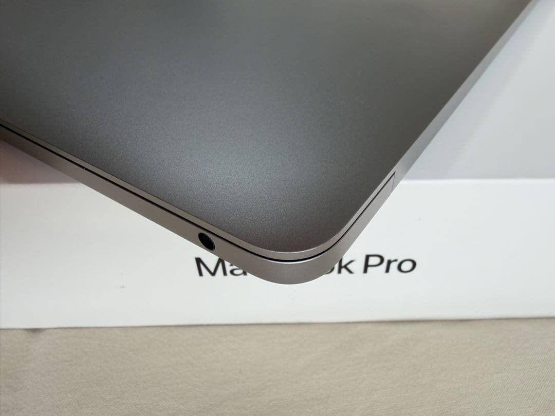 美品/MacBook Pro/2020/13.3インチ/512GB/16GB