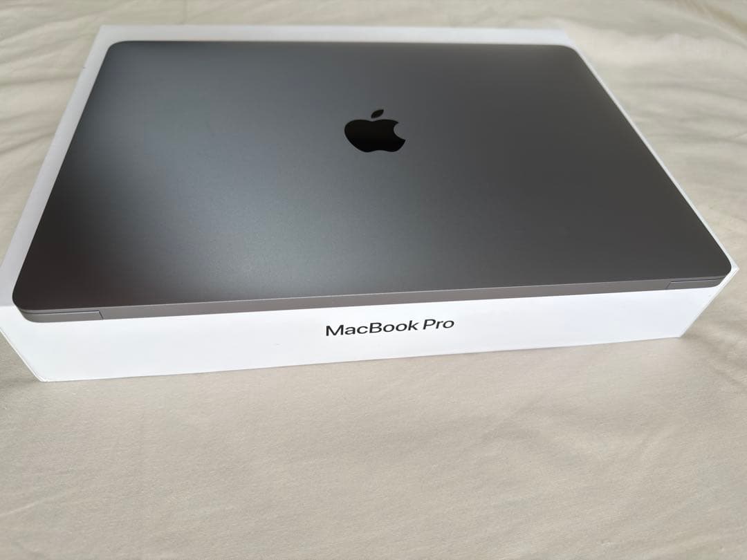 美品/MacBook Pro/2020/13.3インチ/512GB/16GB